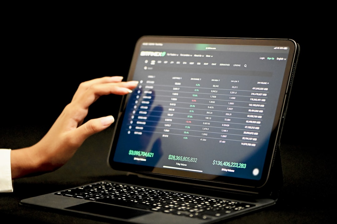 Derivasi formula Kelly Criterion diterapkan pada taruhan togel 4D dengan output fraksi negatif yang menggambarkan zero-bet recommendation